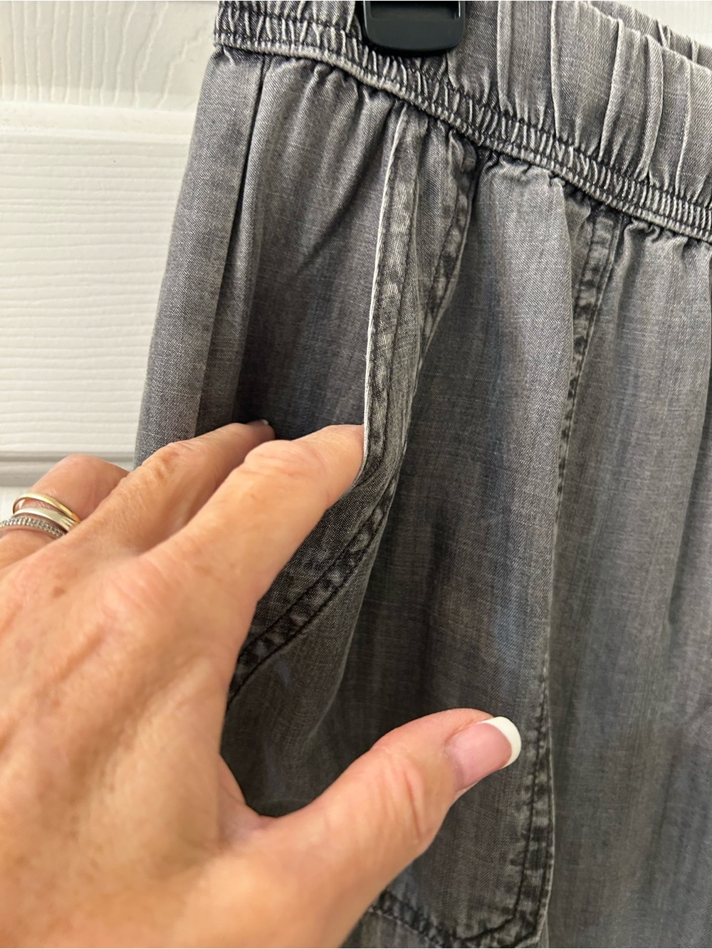 NWT Splendid Wide-Leg Drawstring Capris in Washed Gray - Picture 4 of 10